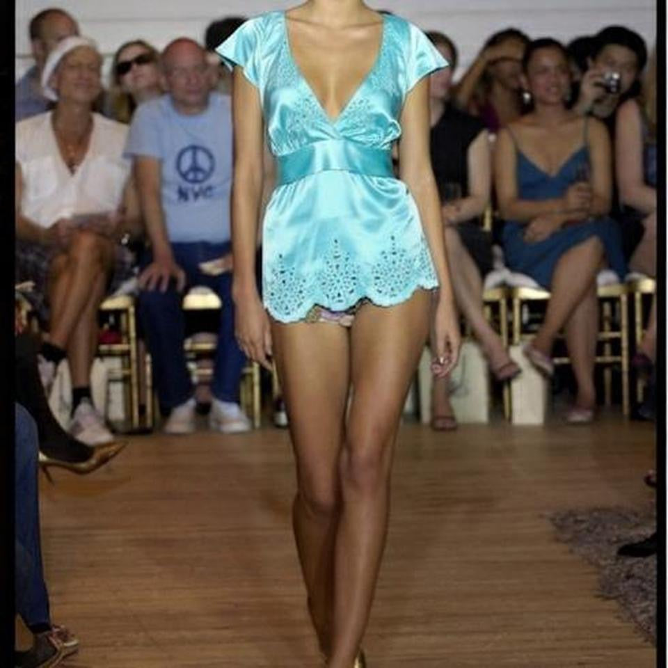 RUNWAY STYLE
